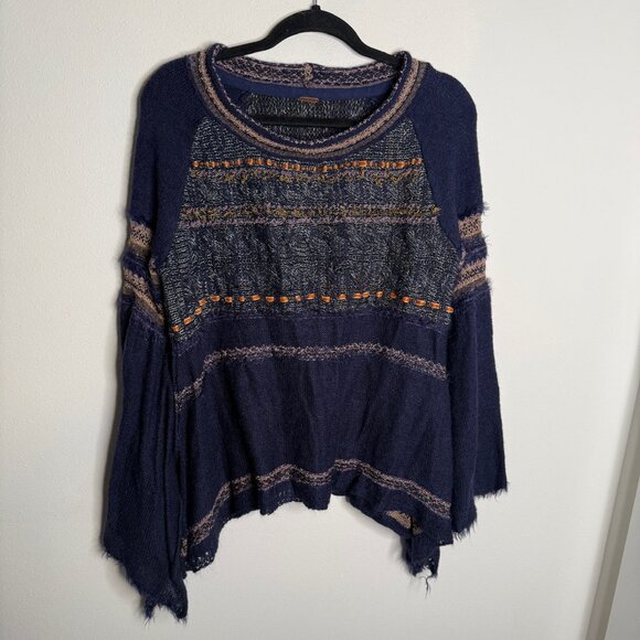 Free People Women's Navy Craft Time Boho Bell Sleeve Sweater Top Chic bell sleev - Picture 2 of 7